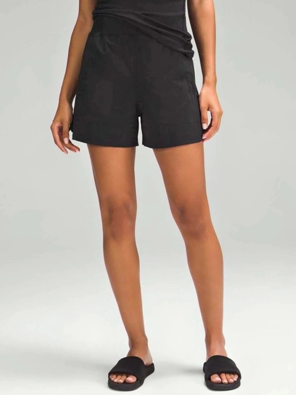Lululemon Stretch Woven Relaxed-Fit High-Rise Short 4" - large